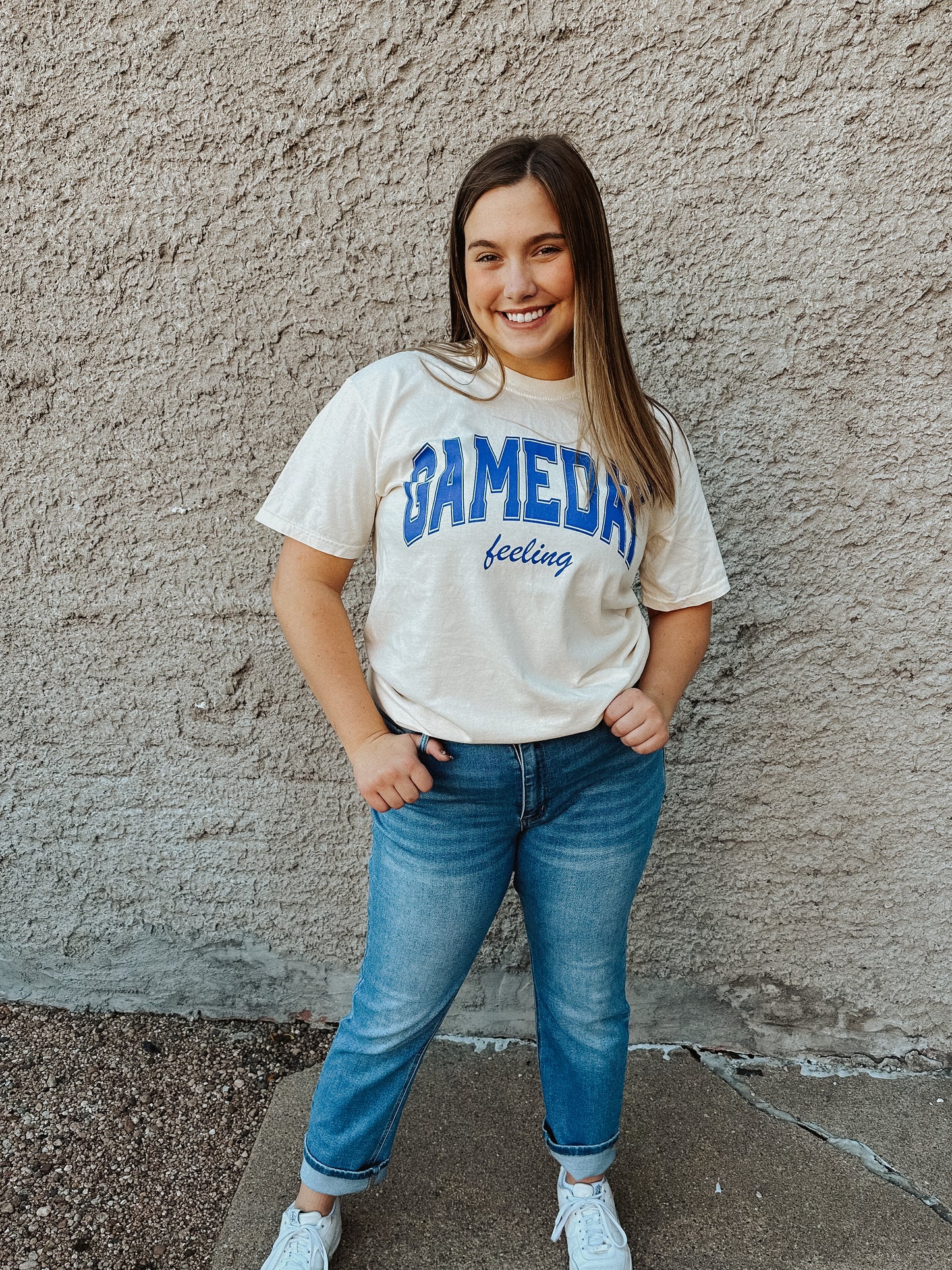 Gameday Feeling Graphic Tee - Cream/Blue