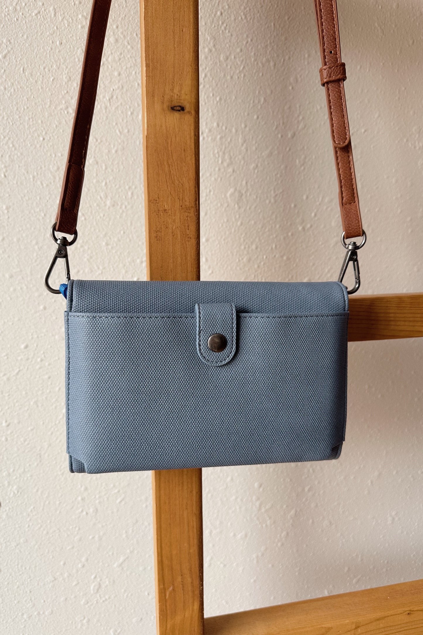 Wrangler Logo Waxed Canvas Wallet/Crossbody (Multiple Colors)