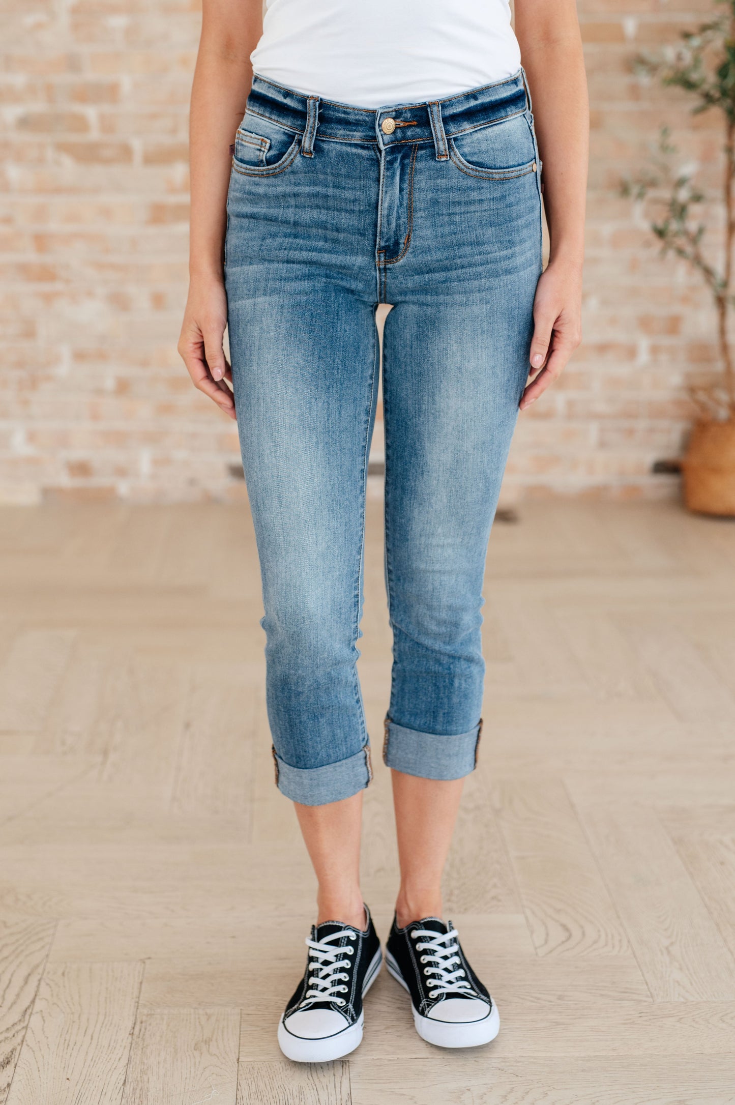 Judy Blue Laura Mid Rise Cuffed Skinny Capri Jeans (Online Exclusive)