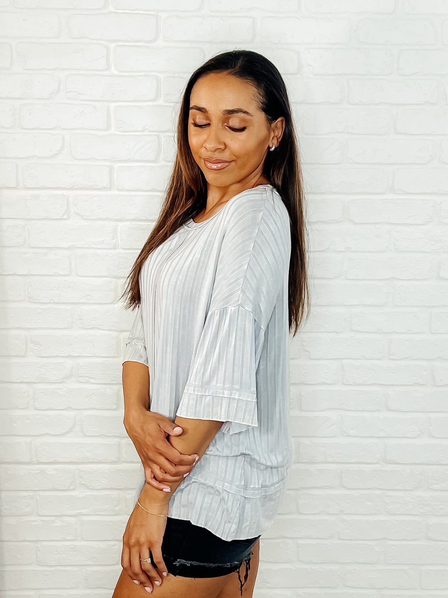 Loosely Speaking Oversized Basic Top in Lt Grey (Online Exclusive)