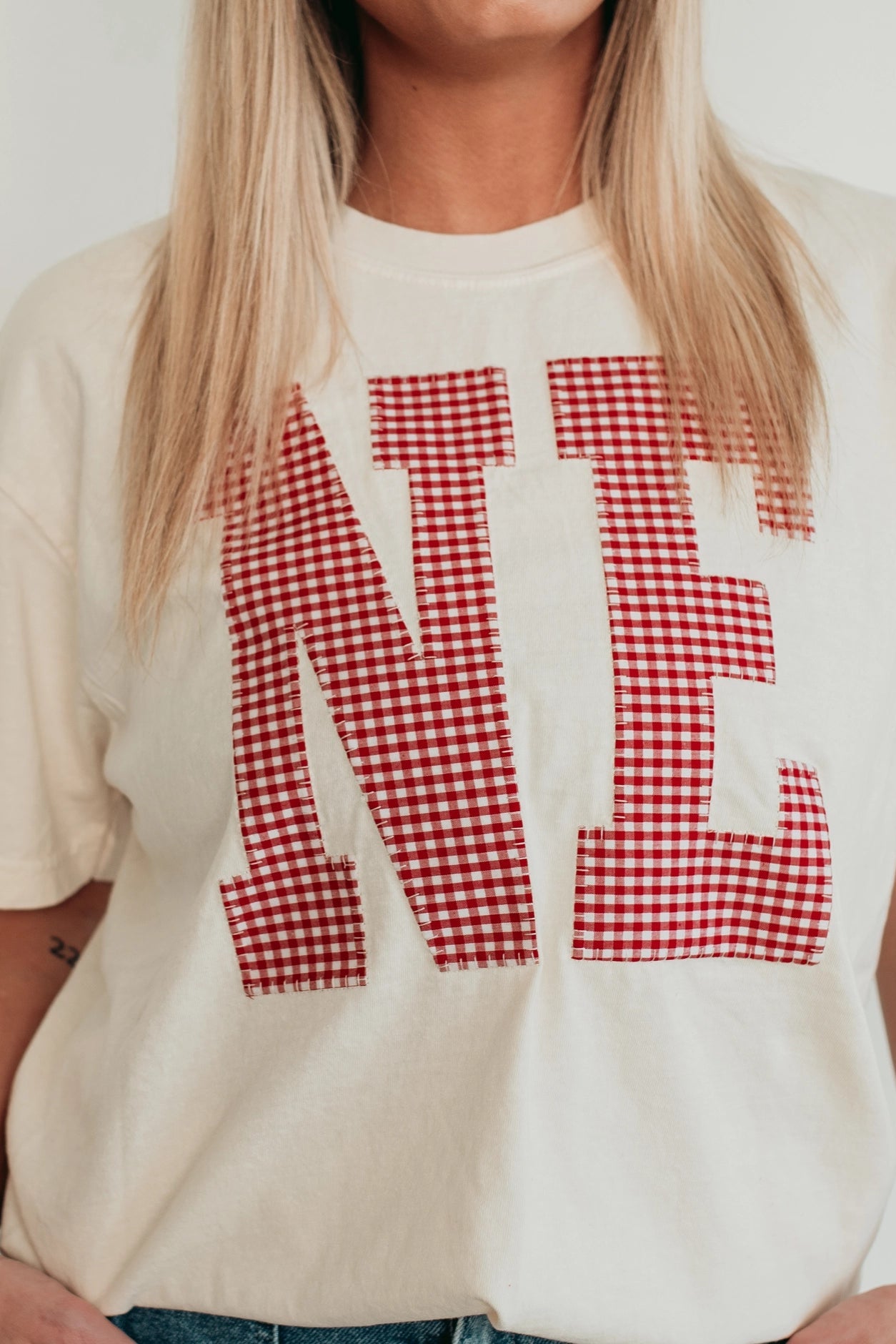 Gingham NE Applique Ivory Graphic Tee
