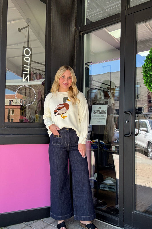 Cropped Pocket Wide Leg Jeans with Horsebit Detail
