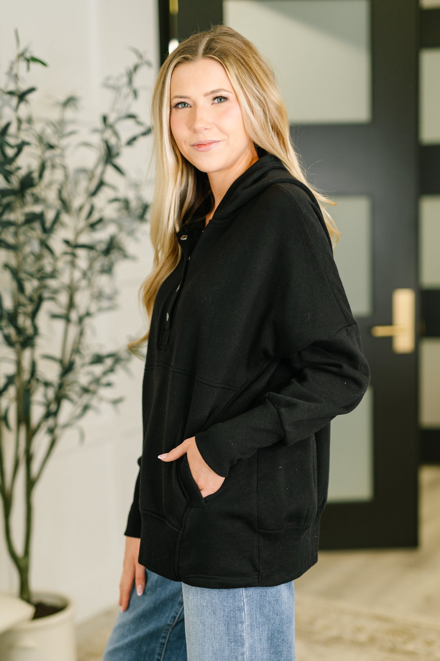 A Million Different Reasons Hooded Pullover in Black (Online Exclusive)