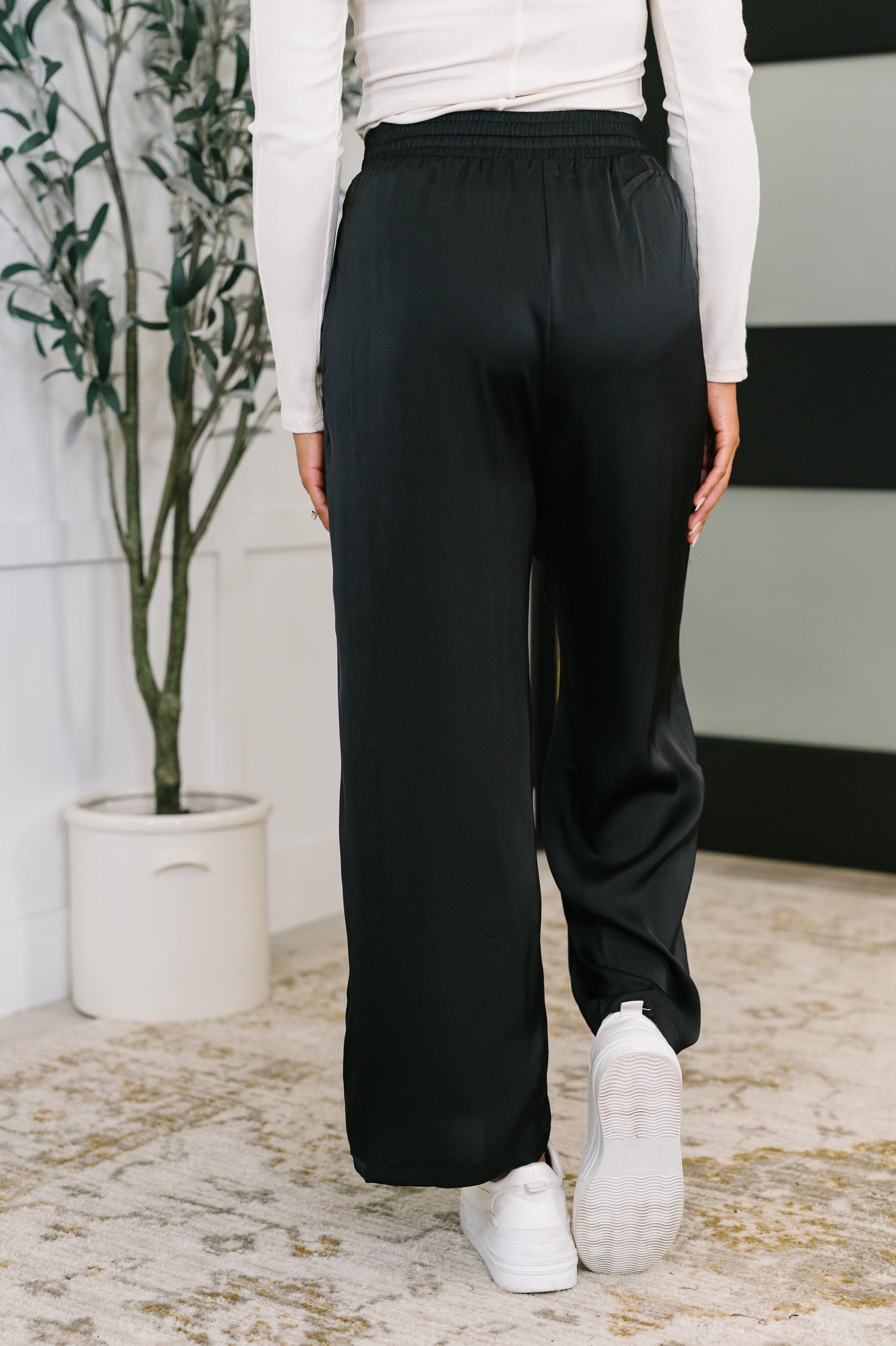 City Ease Wide Leg Bottoms in Black (Online Exclusive)
