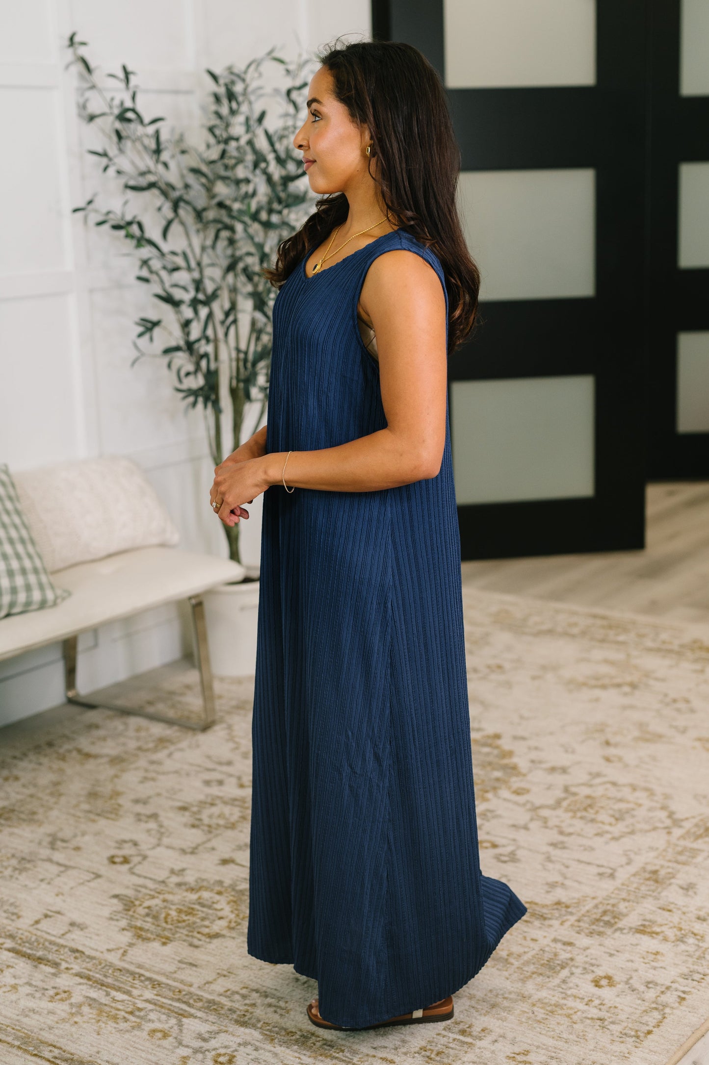 Everything She Wants Sleeveless Maxi Dress in Navy (Online Exclusive)