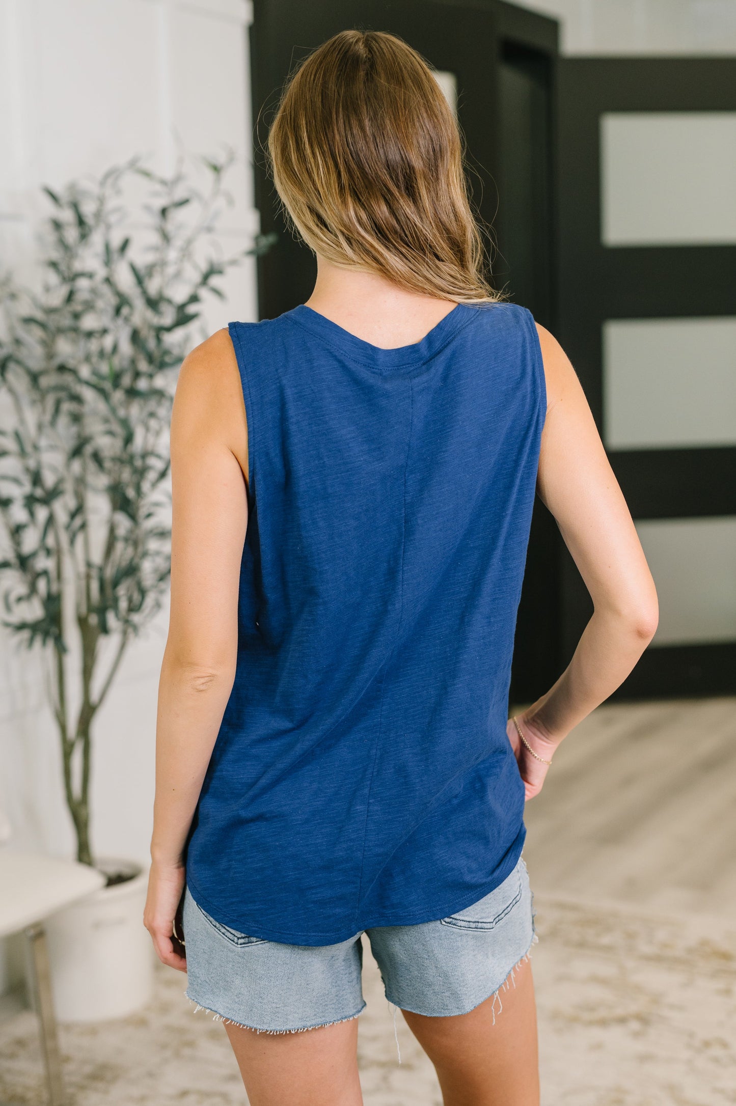 Getting Good V-Neck Tank in Navy (Online Exclusive)