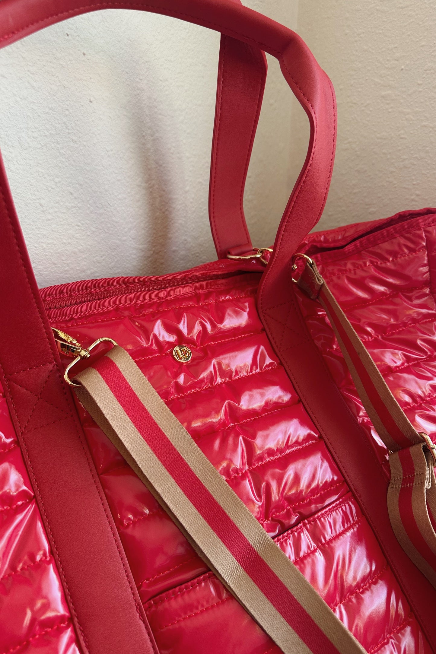 The Cassie Weekender - Candy Apple