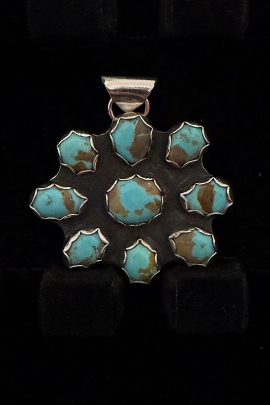 Pendent with 9 turquoise stones