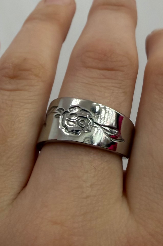 ring shown on hand