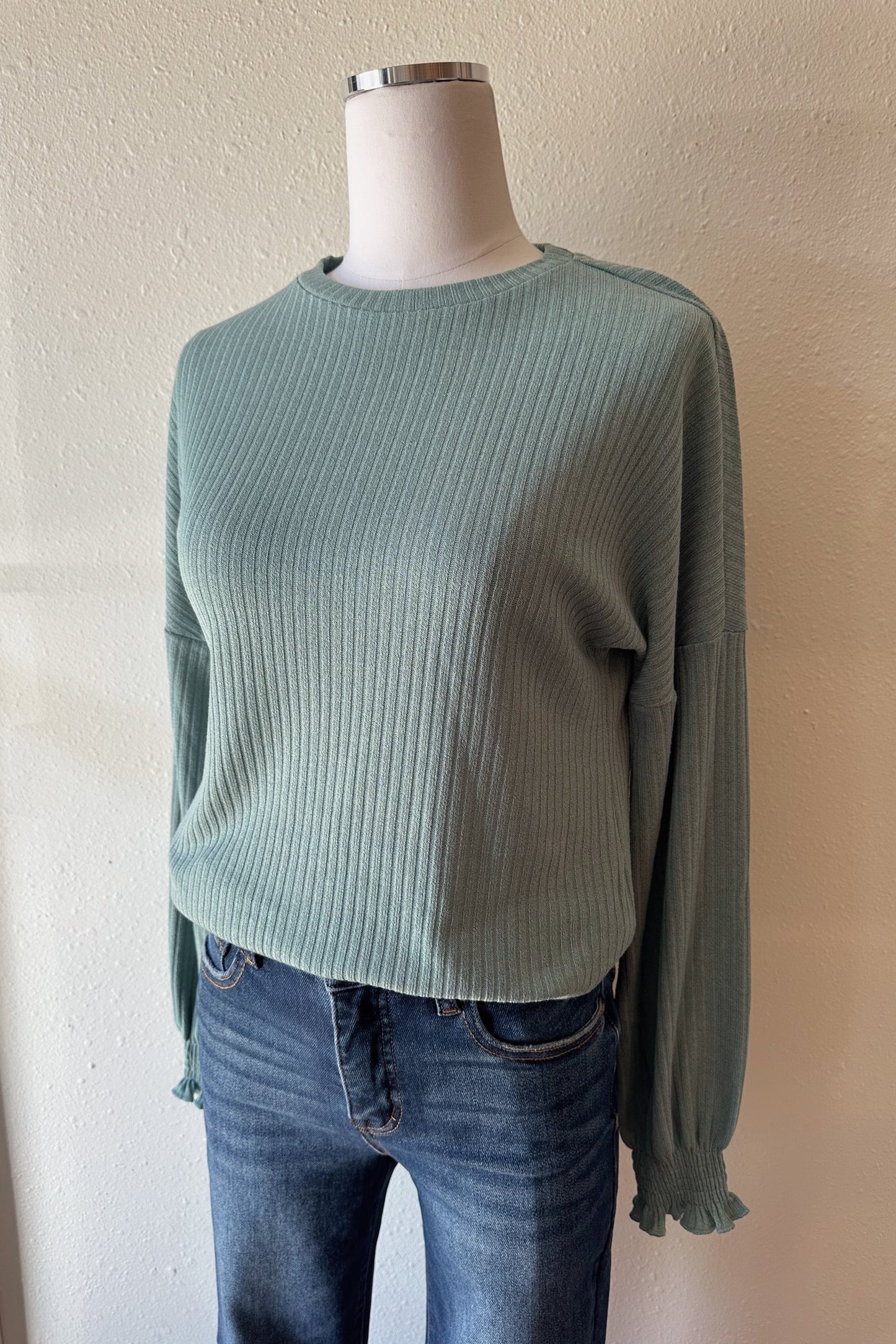 Chic Ruffle Ribbed Knit Top - Seafoam