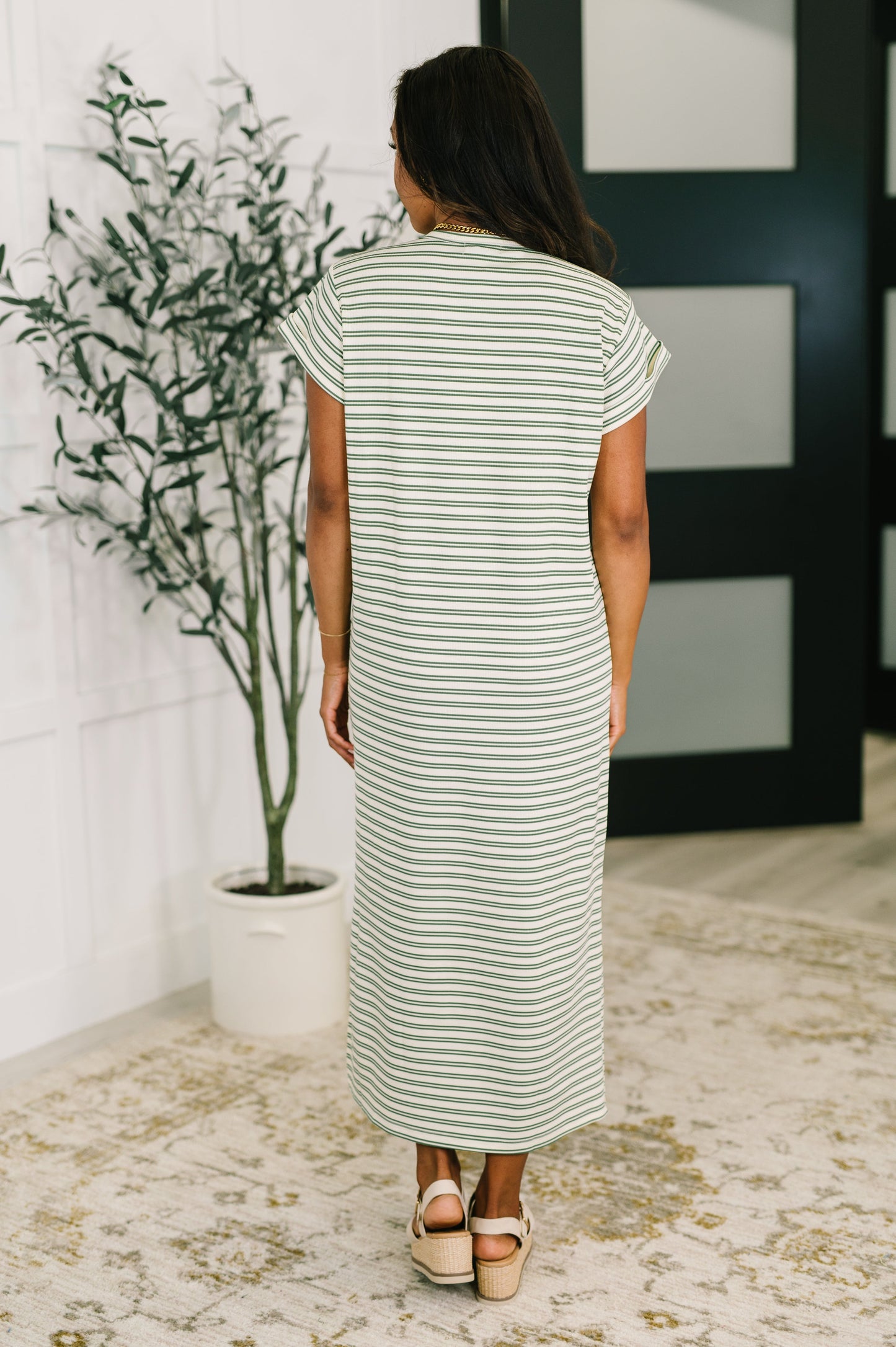 Keep Me Comfy Casual Maxi Dress in Green (Online Exclusive)