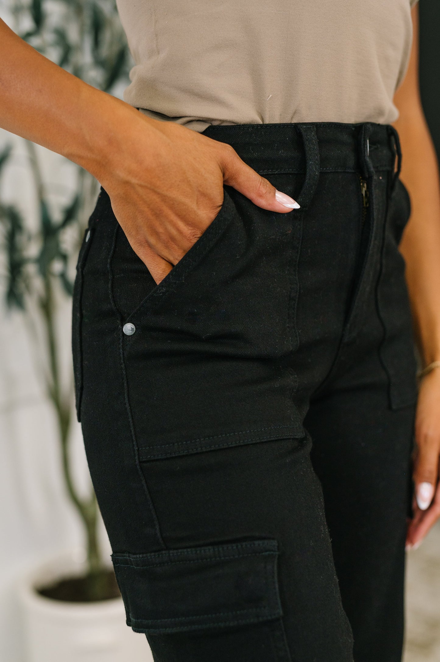 Keira High Waist Cargo Wide in Black (Online Exclusive)