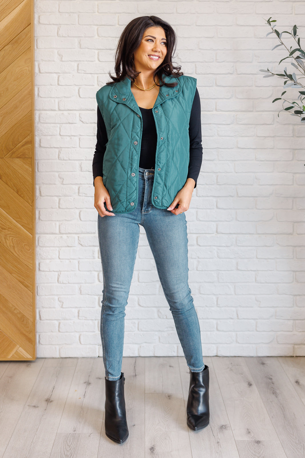 Layering Queen Quilted Puffer Vest in Hunter Green (Online Exclusive)