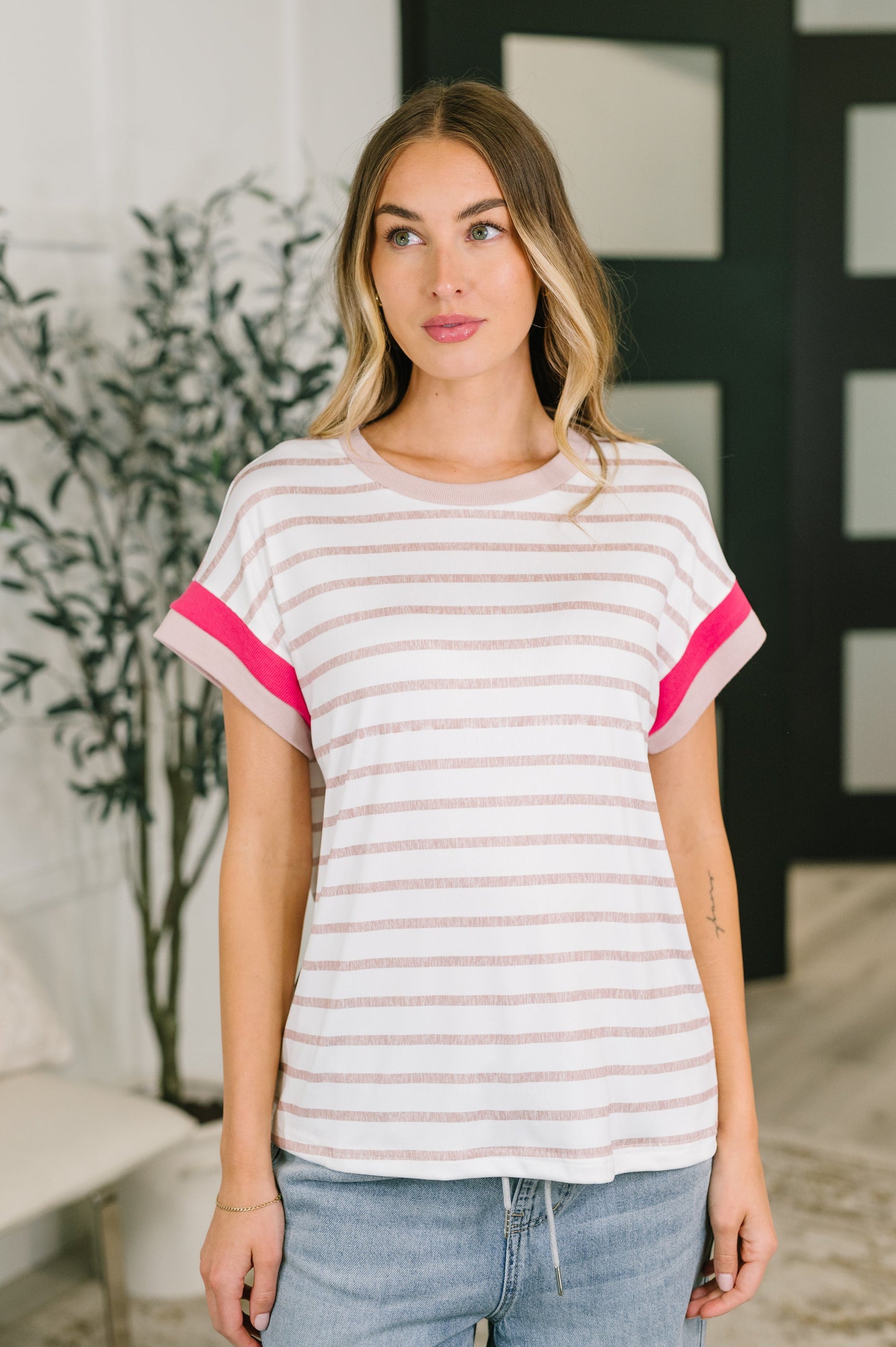 Let the Feeling Grow Casual Tee (Online Exclusive)