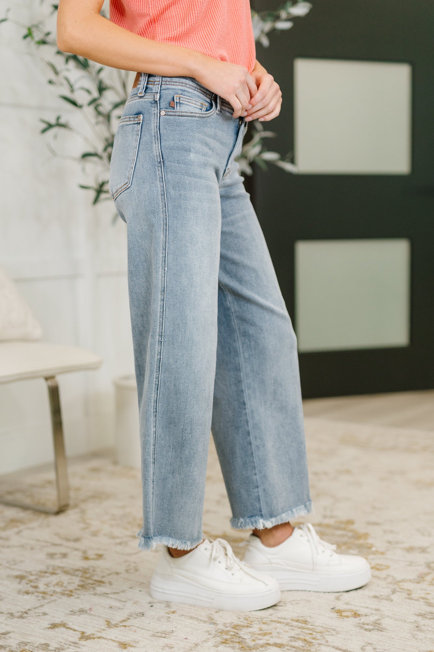 Mary Mid Rise Ankle Wide Leg + Hollywood WB + Fray Hem (Online Exclusive)
