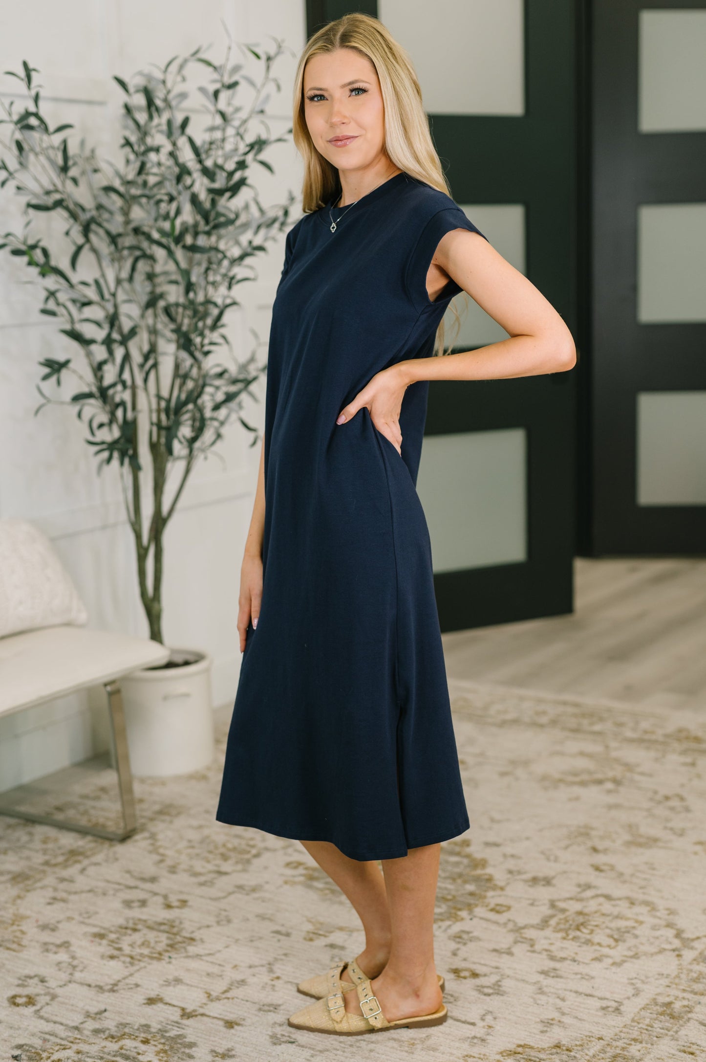 Sweet Like That Casual Dress in Navy (Online Exclusive)