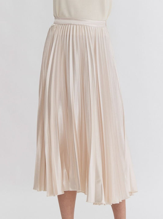 Pearly White Pleated Skirt