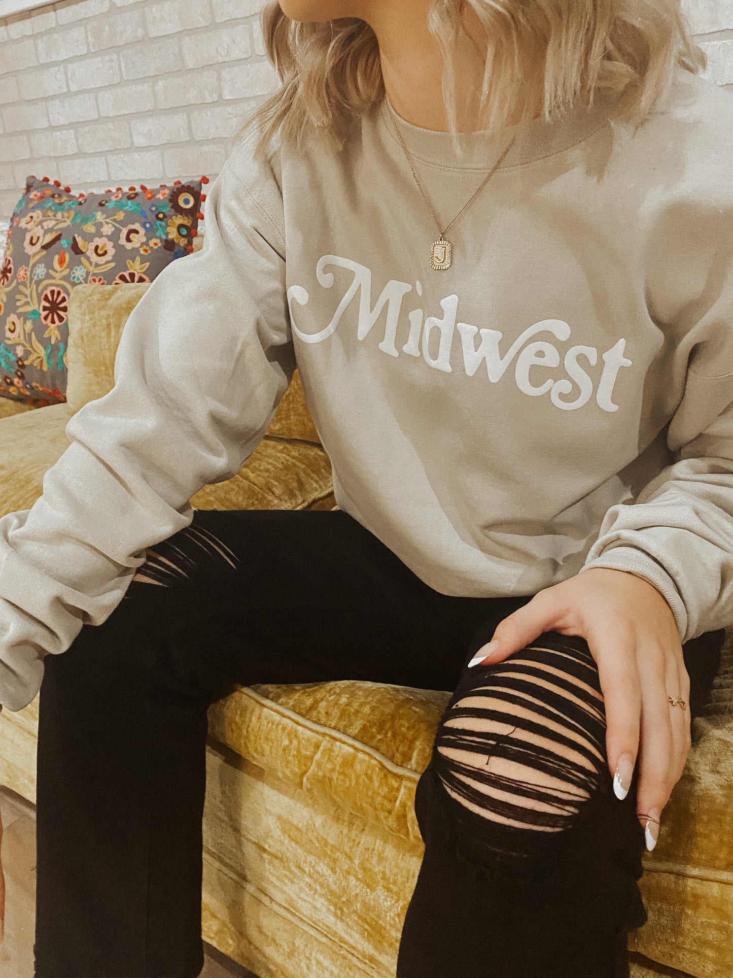 Midwest Puff Crew Neck